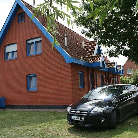 Zur-Alten-Schmiede-I-Links Boltenhagen  Luaran gambar